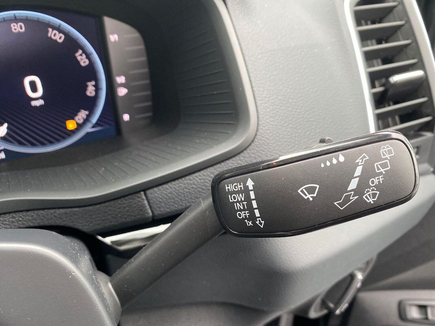 Used Skoda Karoq 2025 for sale - 76237084: Photo 27