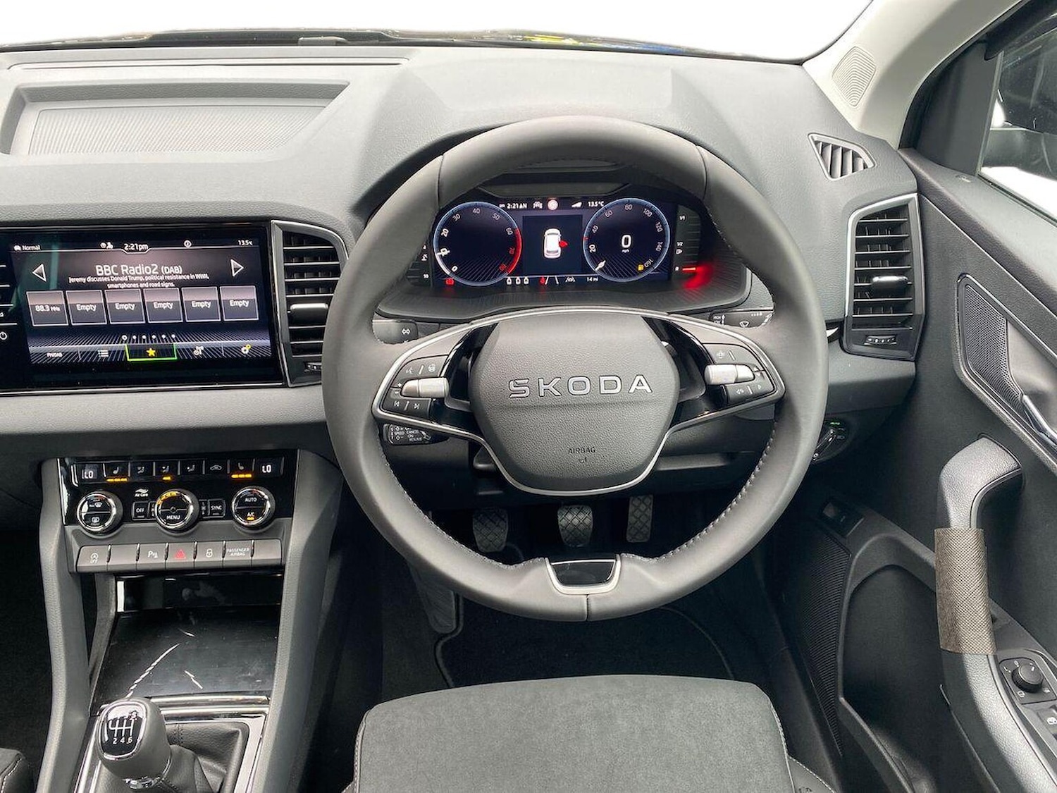 Used Skoda Karoq 2025 for sale - 76237084: Photo 9