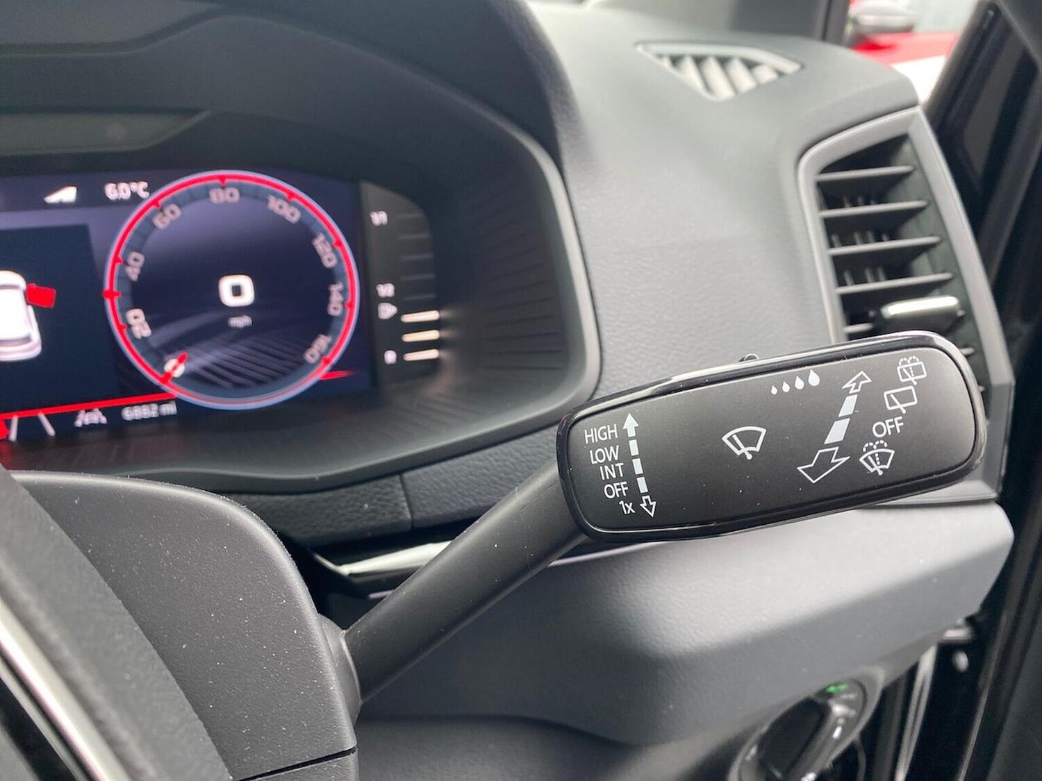 Used Skoda Karoq 2025 for sale - 77639297: Photo 29