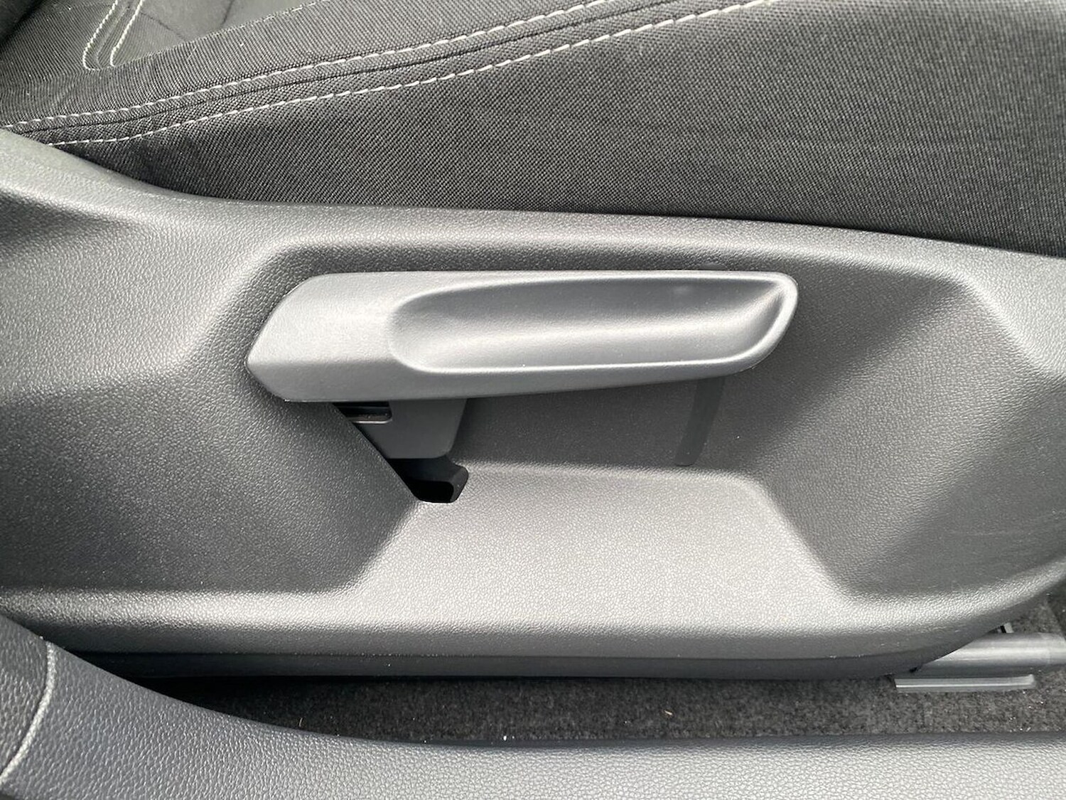 Used Skoda Karoq 2025 for sale - 77639297: Photo 31