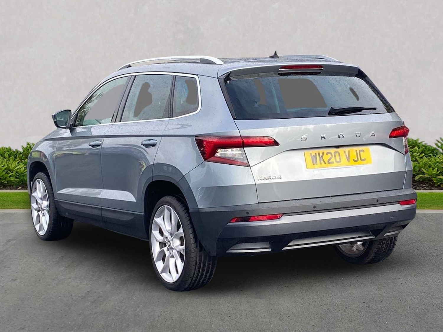 Used Skoda Karoq 2020 for sale - 76347072: Photo 2