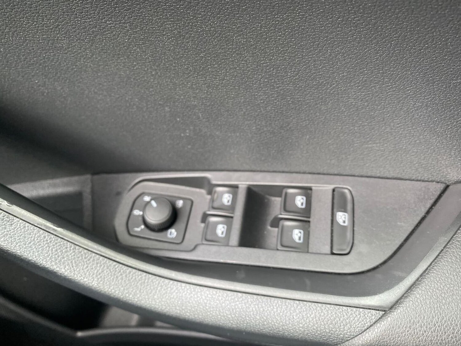 Used Skoda Karoq 2020 for sale - 76347072: Photo 21