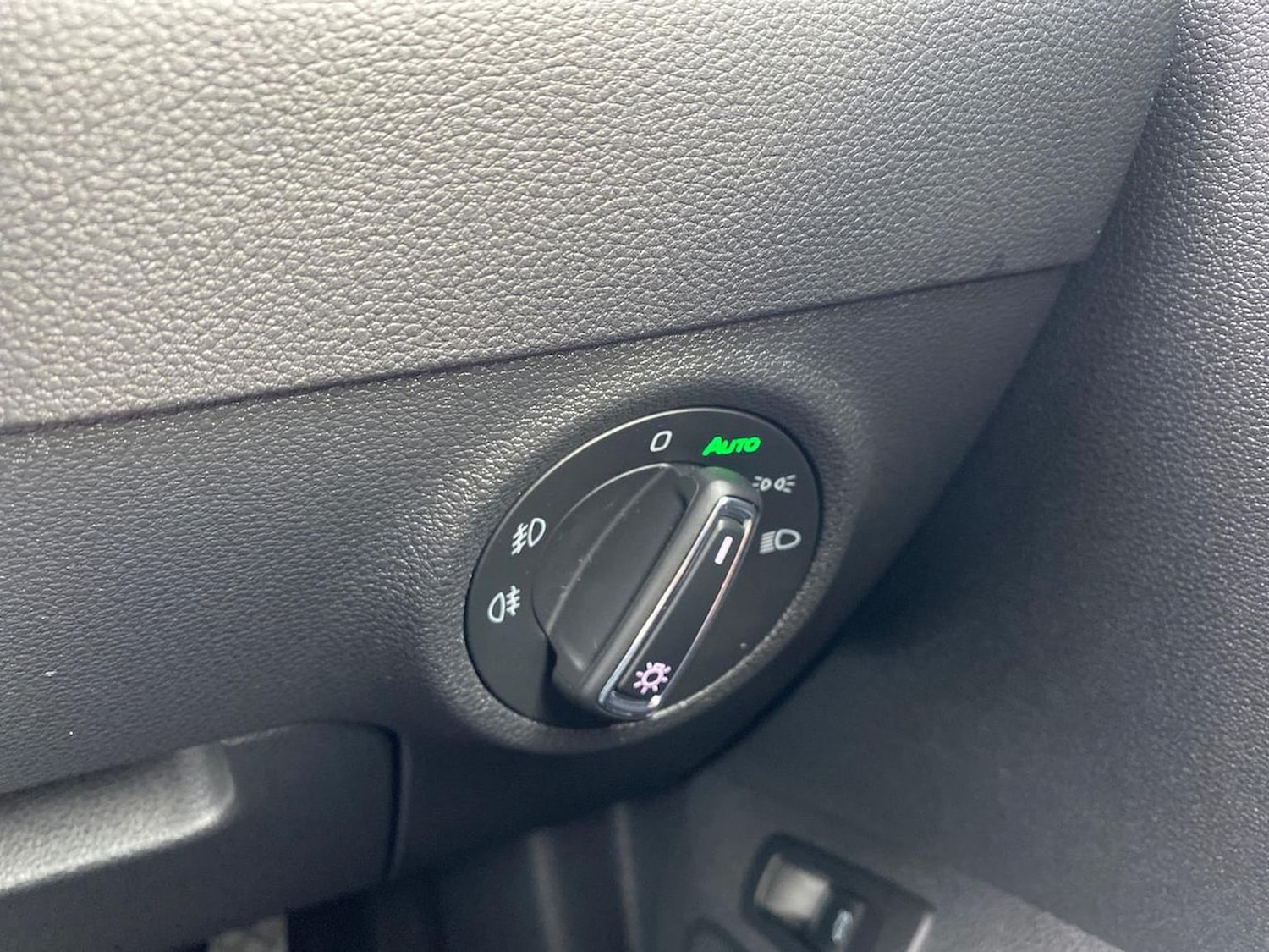 Used Skoda Karoq 2020 for sale - 76347072: Photo 22