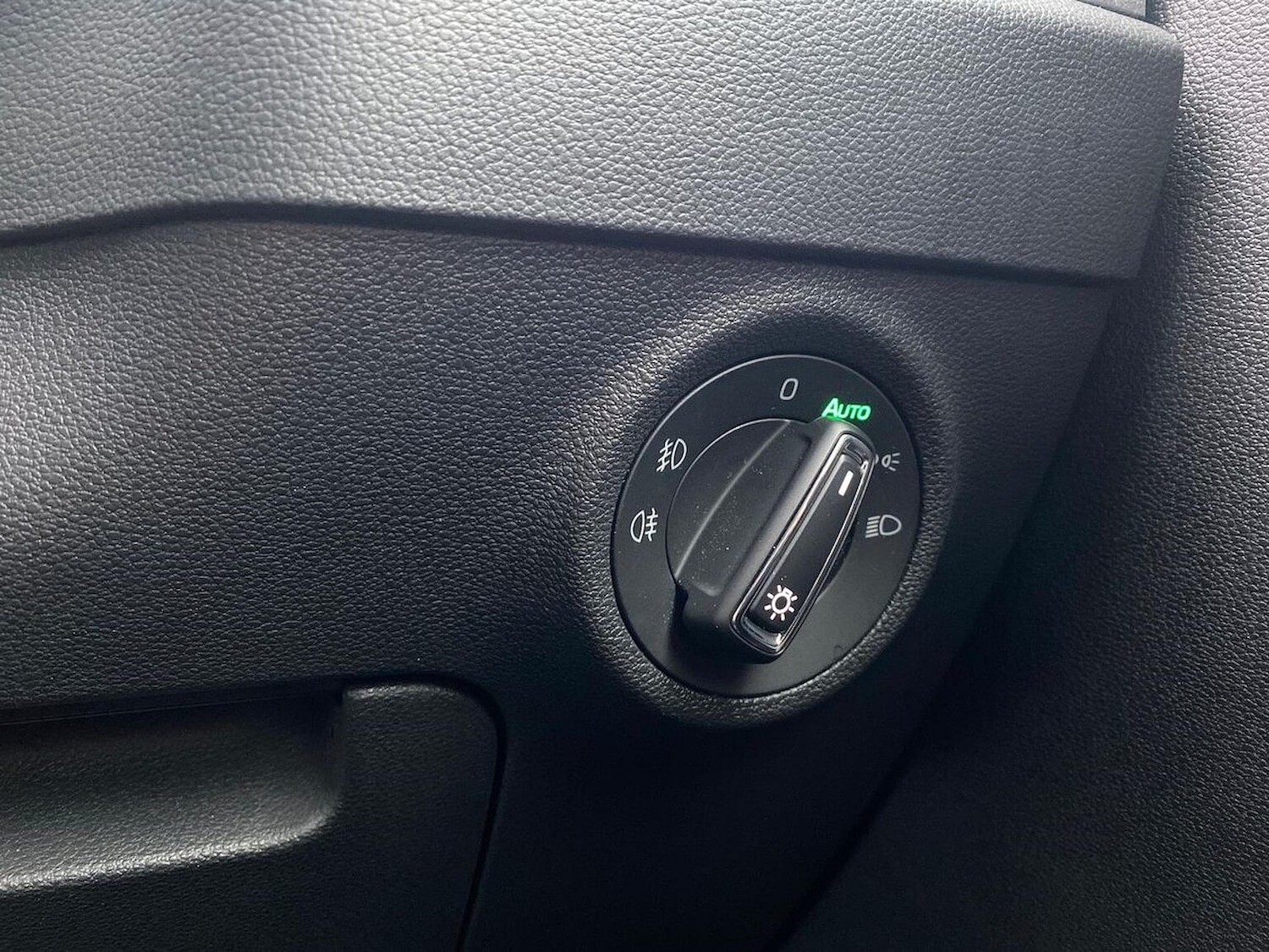 Used Skoda Karoq 2025 for sale - 76720283: Photo 22