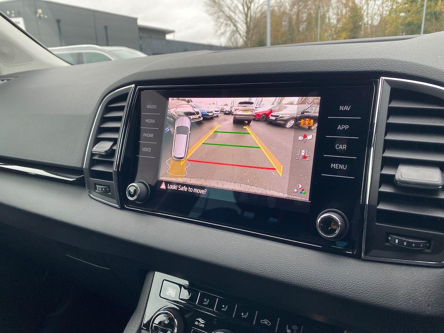 Used Skoda Karoq 2025 for sale - 76720283: Photo 23