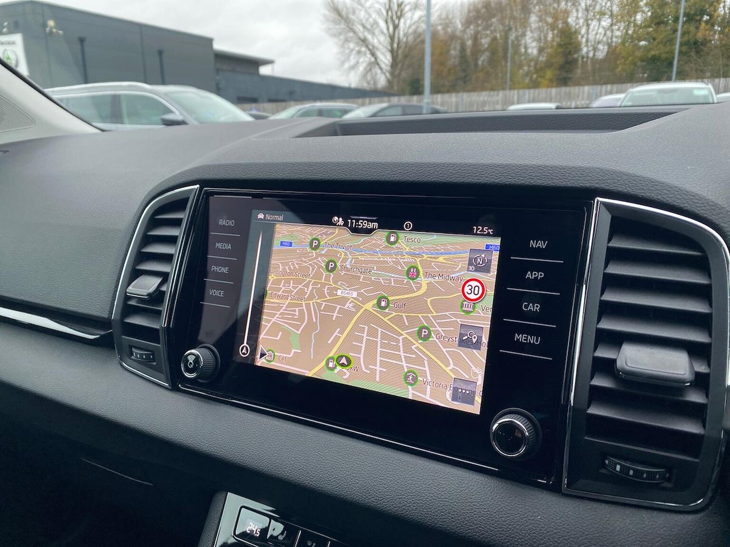 Used Skoda Karoq 2025 for sale - 76720283: Photo 24