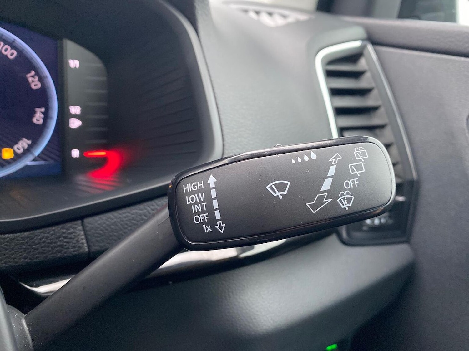 Used Skoda Karoq 2025 for sale - 76720283: Photo 28