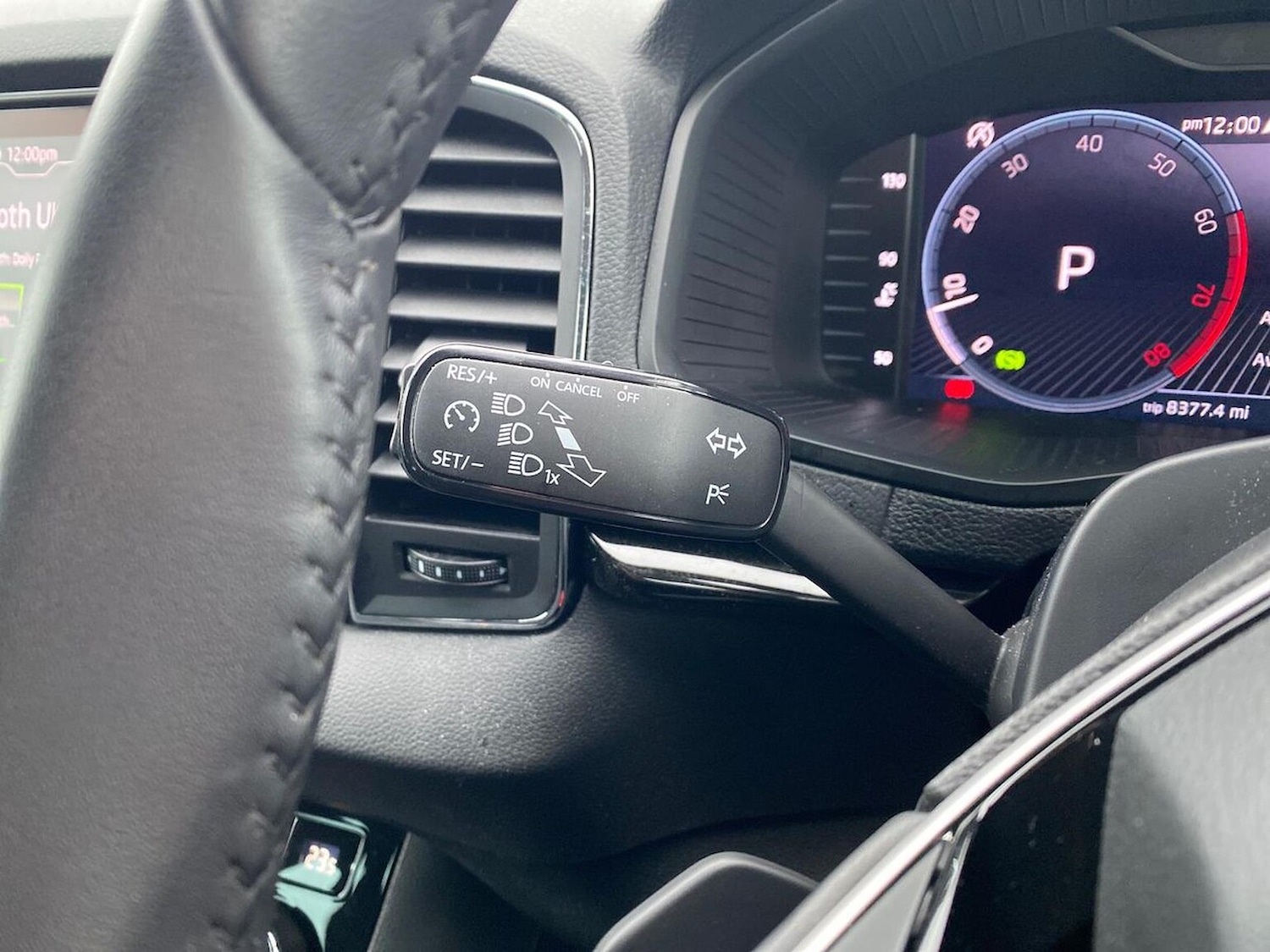 Used Skoda Karoq 2025 for sale - 76720283: Photo 29