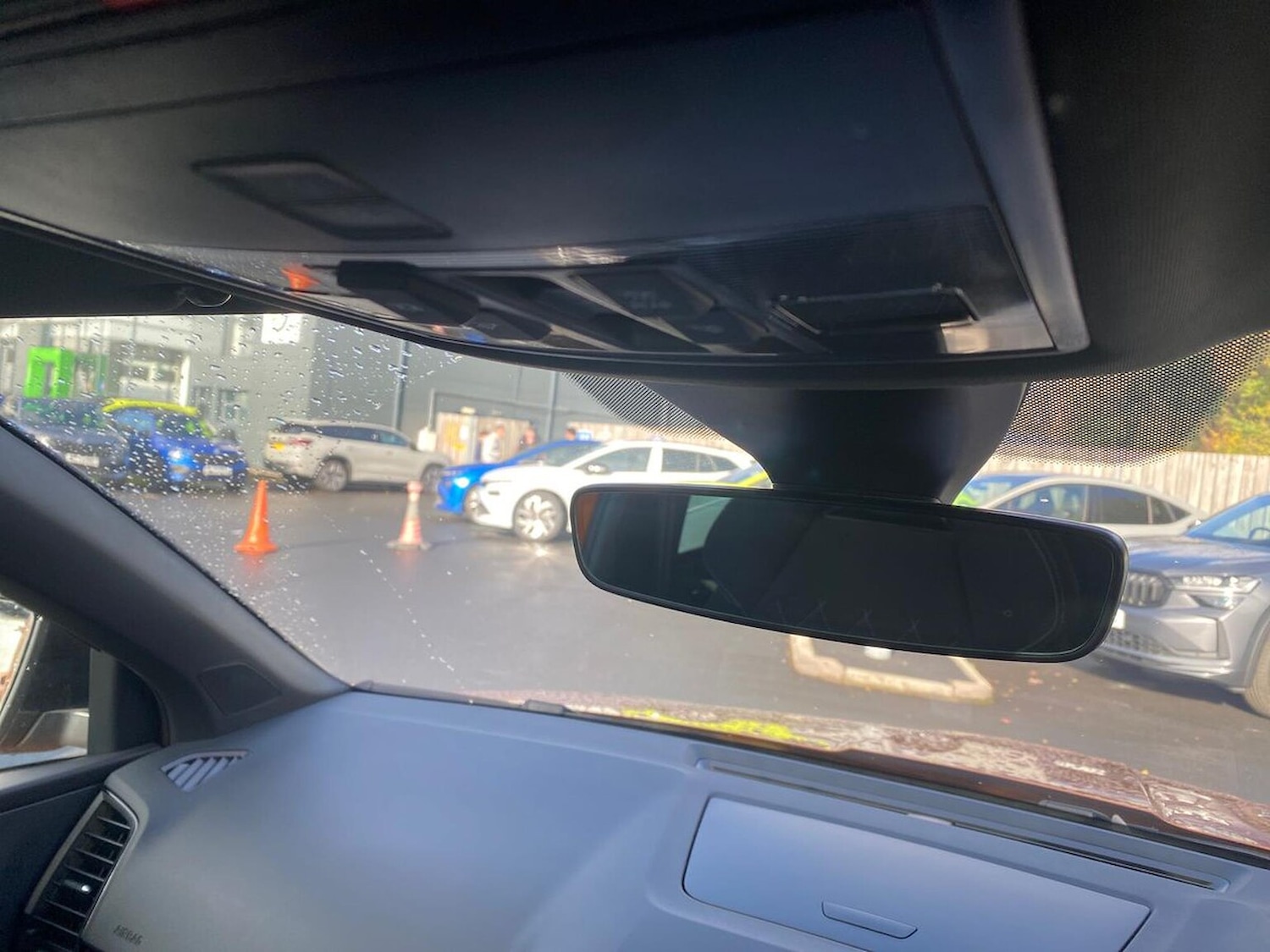 Used Skoda Karoq 2023 for sale - 76402408: Photo 15