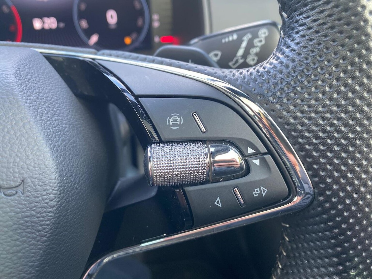 Used Skoda Karoq 2023 for sale - 76402408: Photo 27