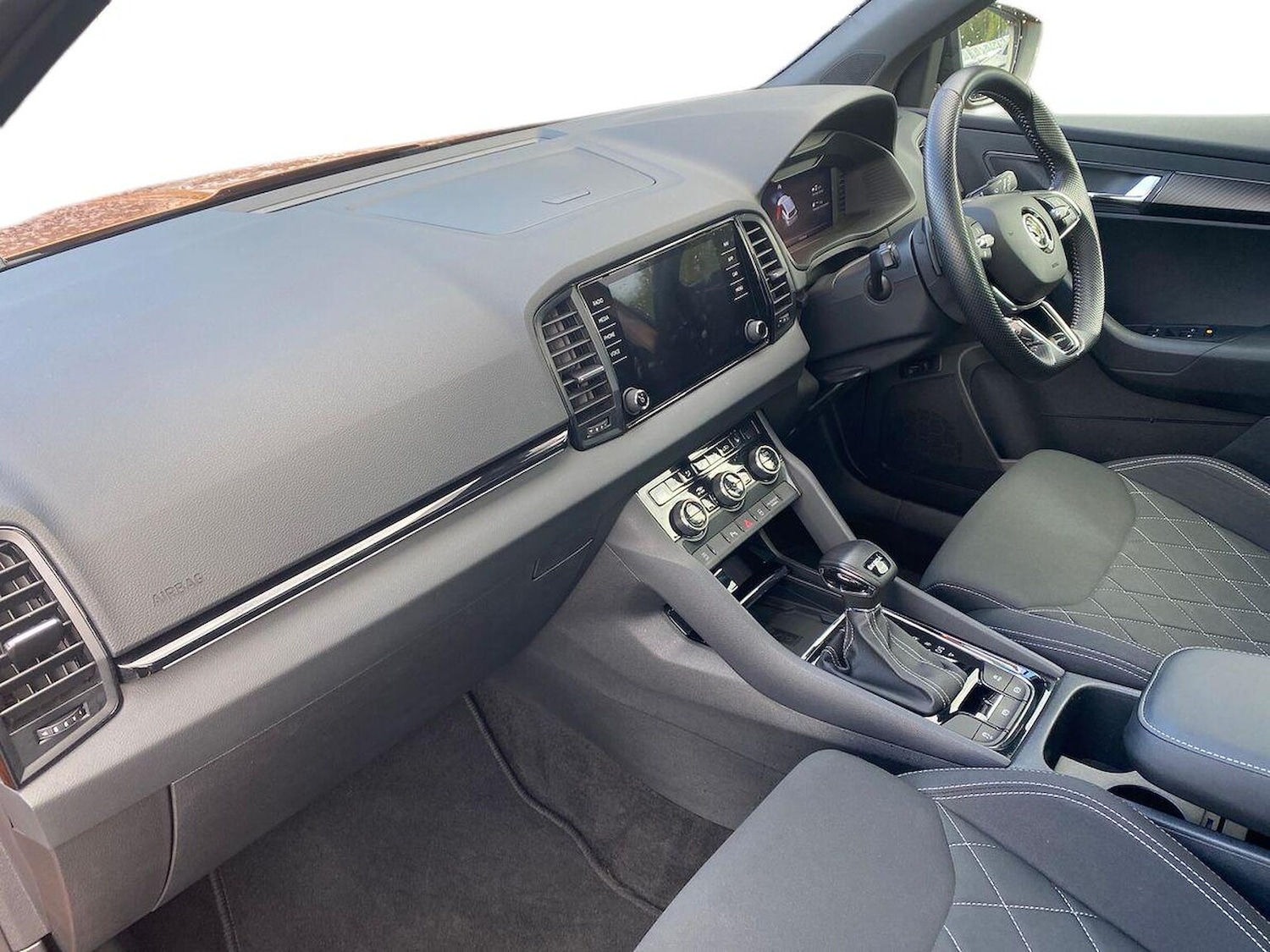 Used Skoda Karoq 2023 for sale - 76402408: Photo 8