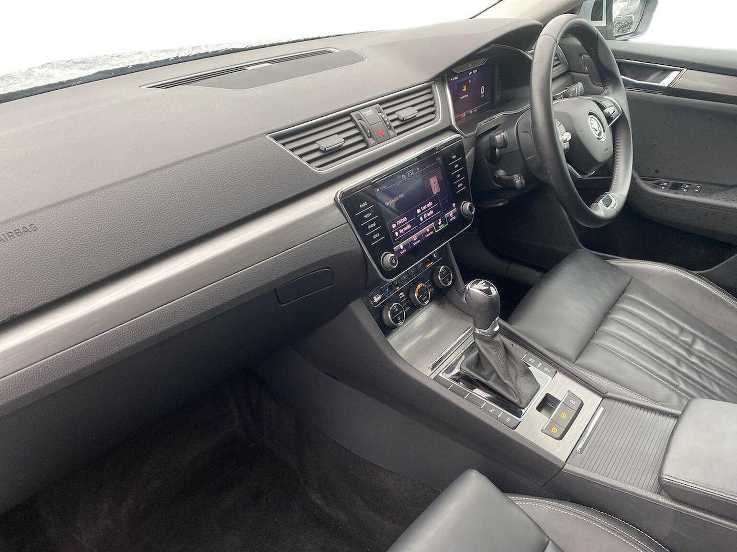 Used Skoda Superb 2022 for sale - 76164788: Photo 7