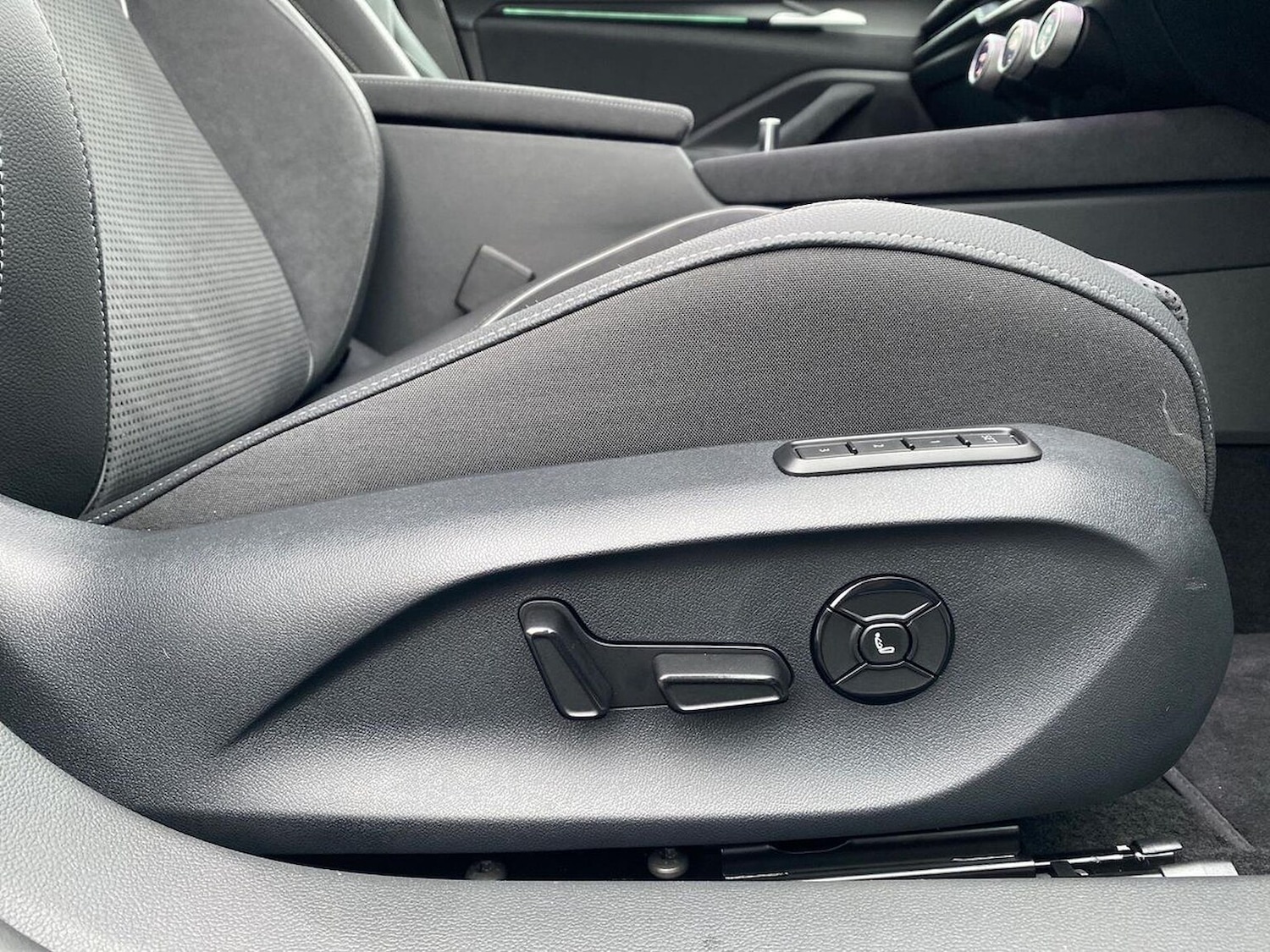 Used Skoda Superb 2026 for sale - 77916165: Photo 30