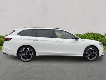 Used Skoda Superb 2026 for sale - 77916165: Photo