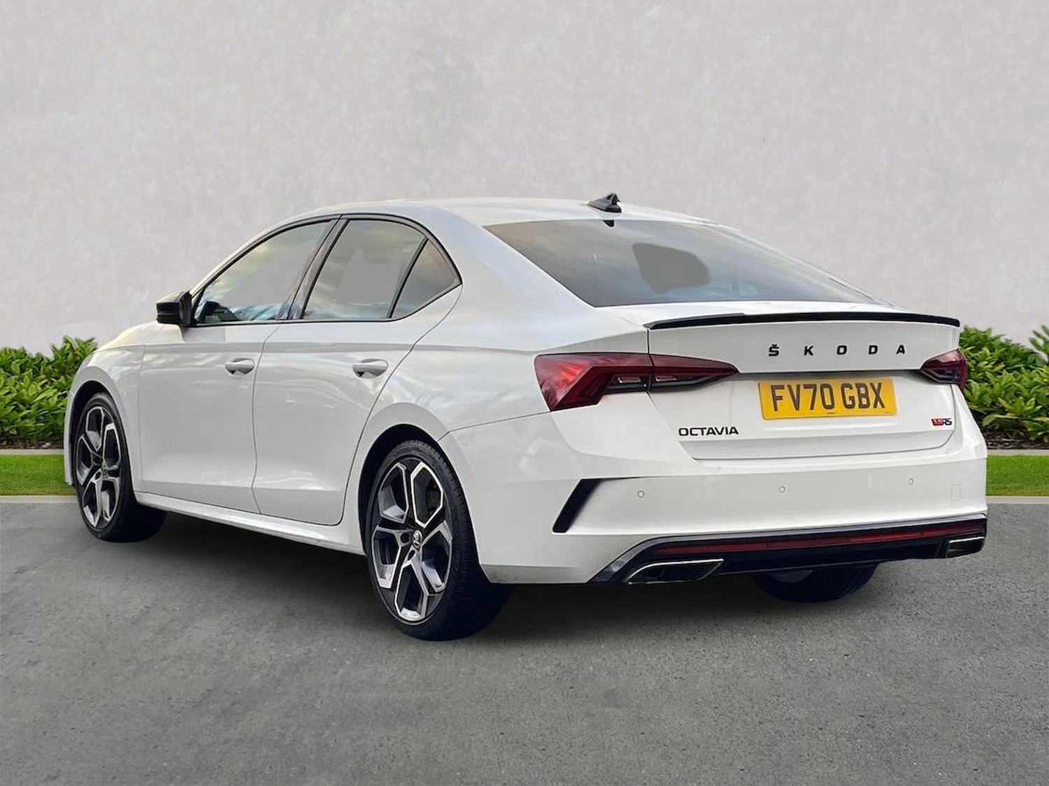 Used Skoda Octavia 2020 for sale - 76741127: Photo 2