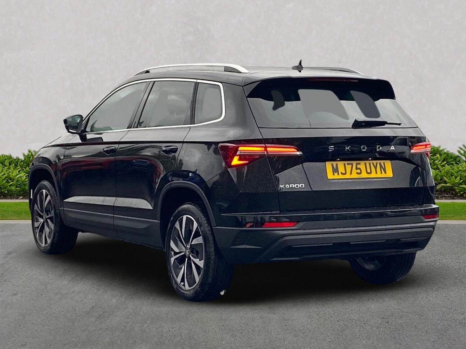 Used Skoda Karoq 2025 for sale - 76257773: Photo 2