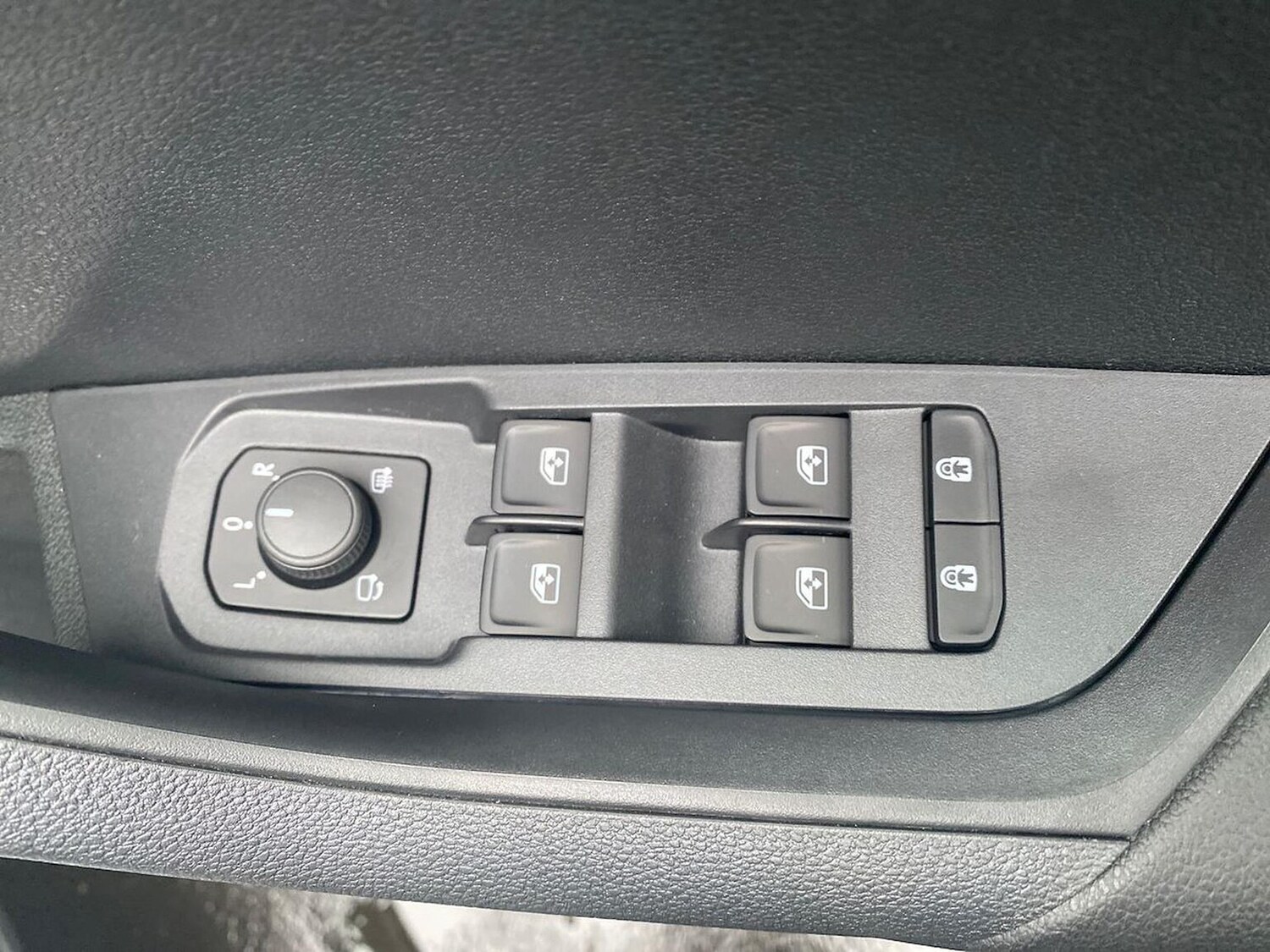 Used Skoda Karoq 2025 for sale - 76257773: Photo 21