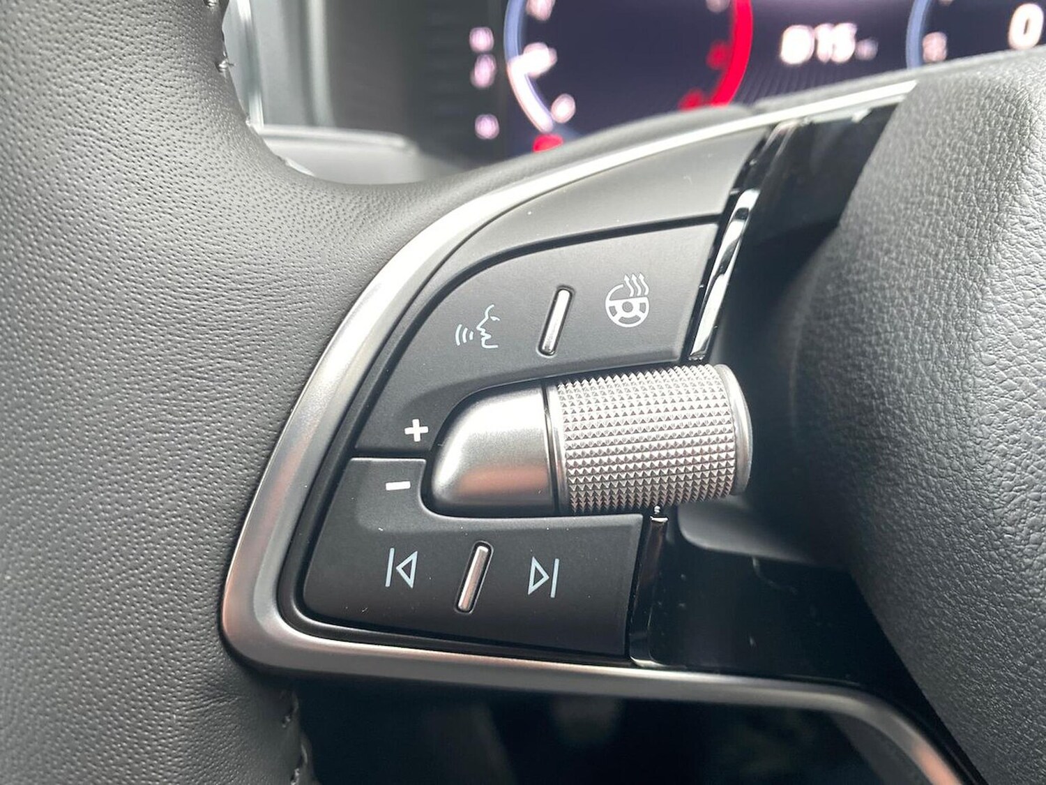 Used Skoda Karoq 2025 for sale - 76257773: Photo 27