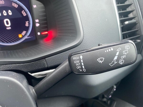 Used Skoda Karoq 2025 for sale - 76257773: Photo 30