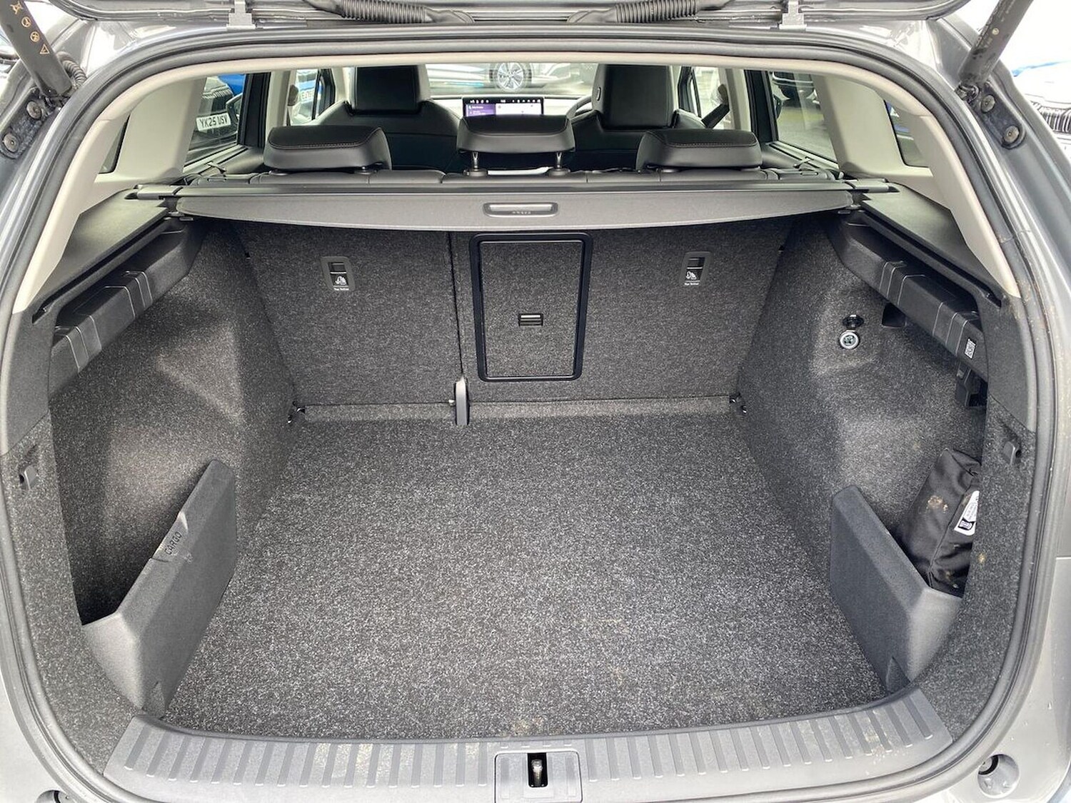 Used Skoda Enyaq 2025 for sale - 78139539: Photo 17