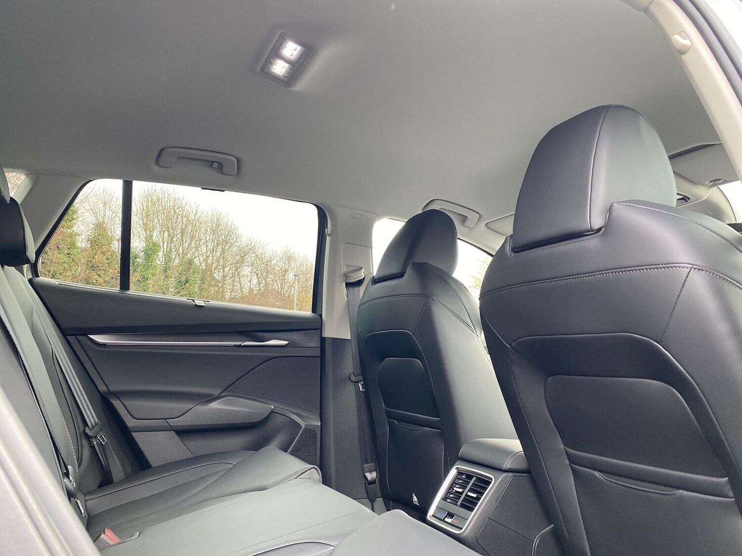 Used Skoda Enyaq 2025 for sale - 78139539: Photo 32