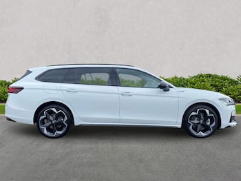 Used Skoda Superb 2026 for sale - 79841379: Photo