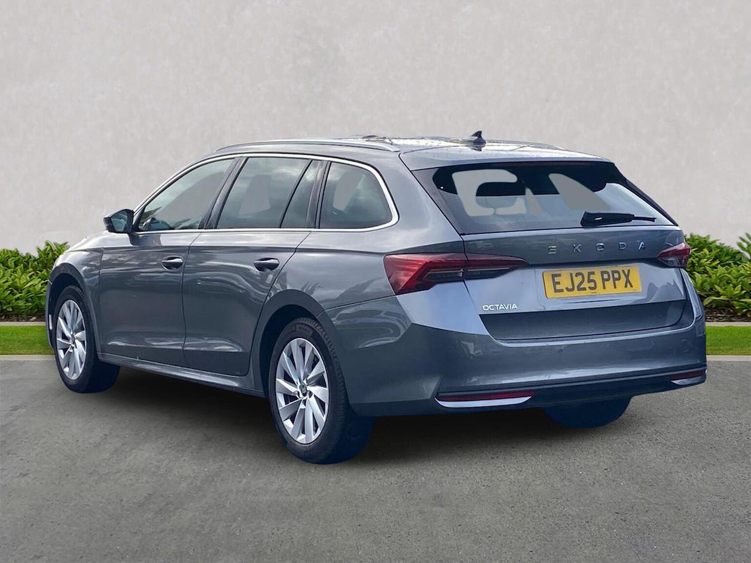 Used Skoda Octavia 2025 for sale - 76461805: Photo 2