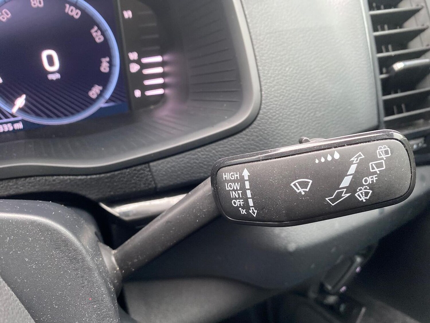 Used Skoda Karoq 2023 for sale - 76159538: Photo 30