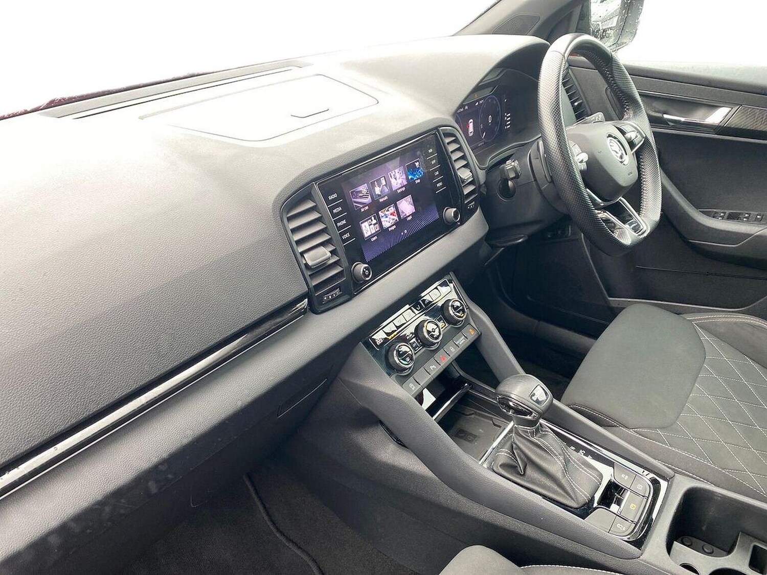 Used Skoda Karoq 2023 for sale - 76159538: Photo 9