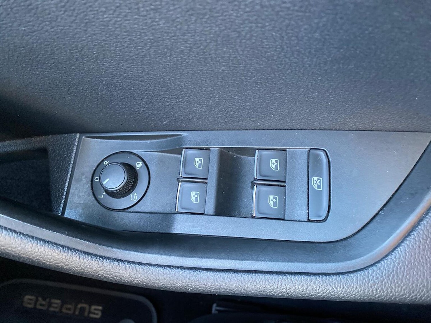 Used Skoda Superb 2016 for sale - 76713231: Photo 21