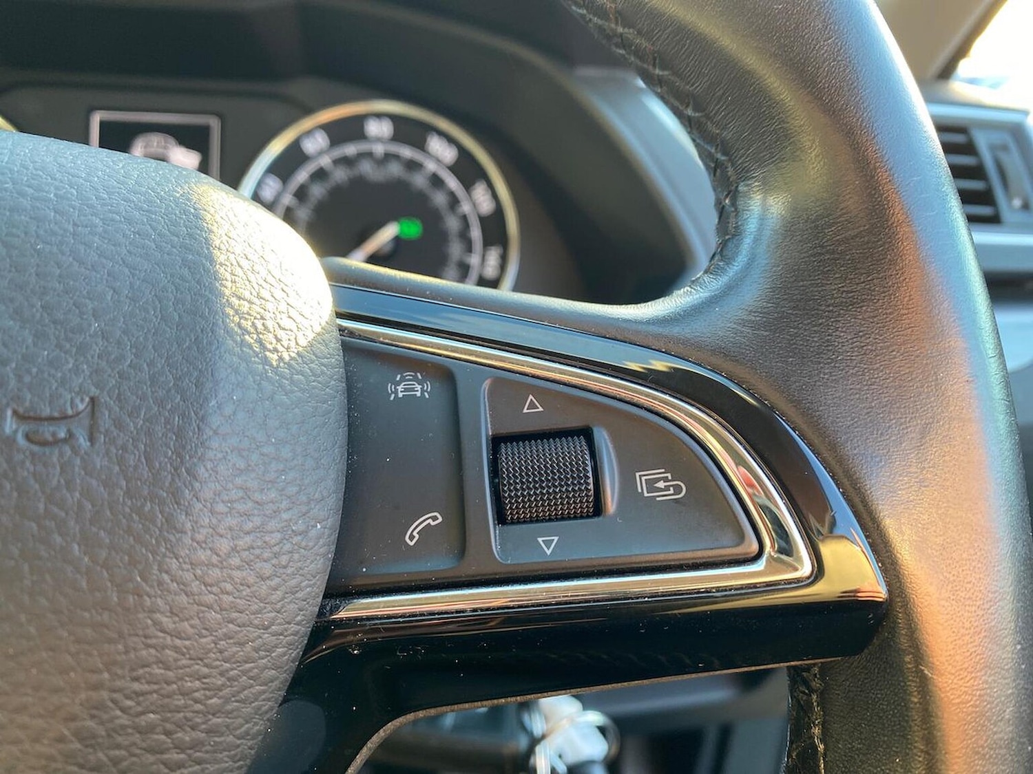 Used Skoda Superb 2016 for sale - 76713231: Photo 26