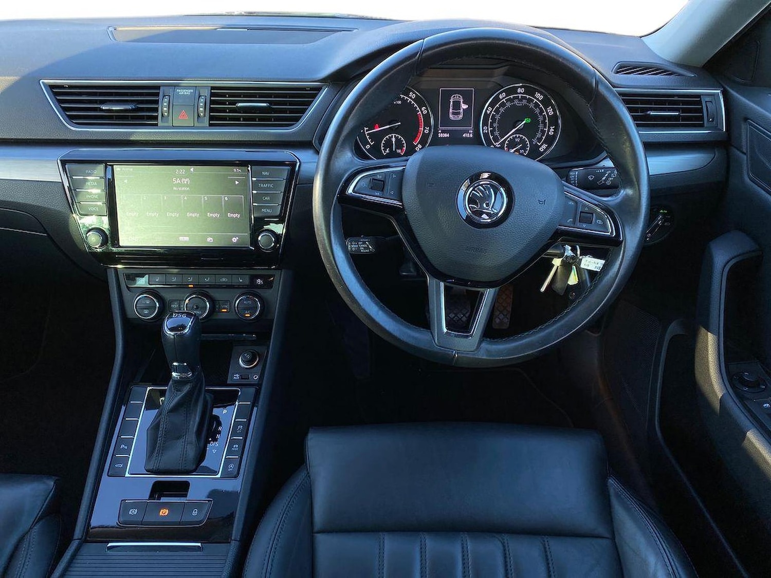 Used Skoda Superb 2016 for sale - 76713231: Photo 9