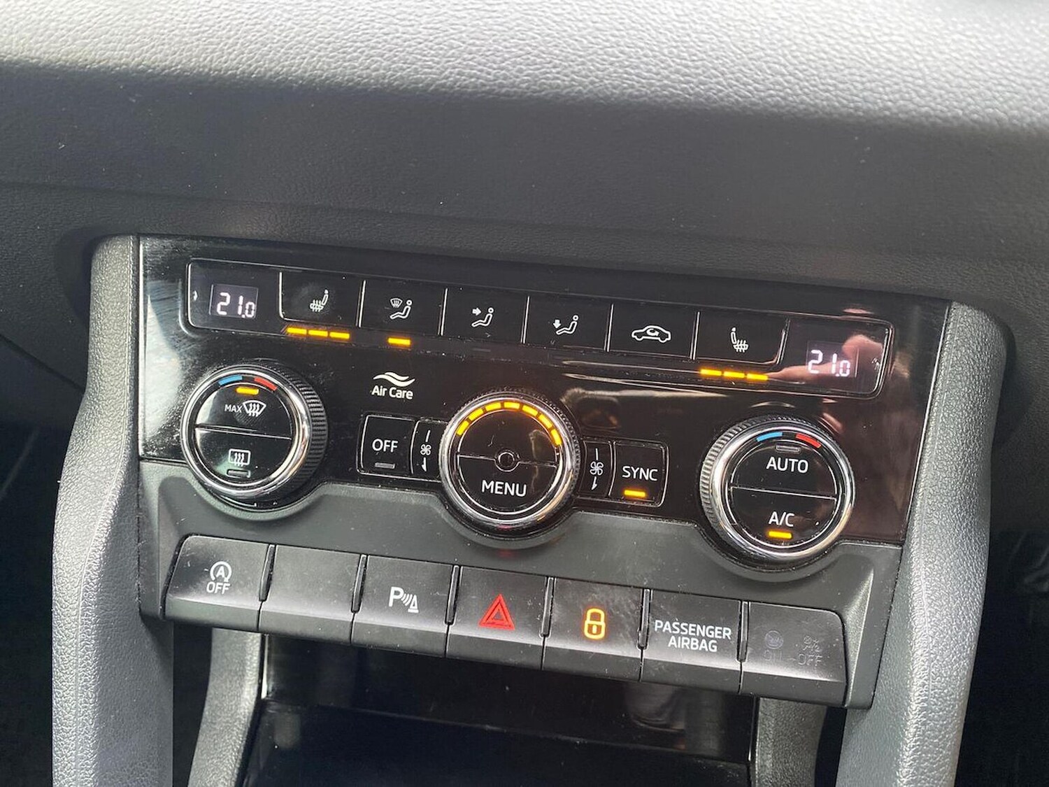 Used Skoda Karoq 2019 for sale - 76461775: Photo 12