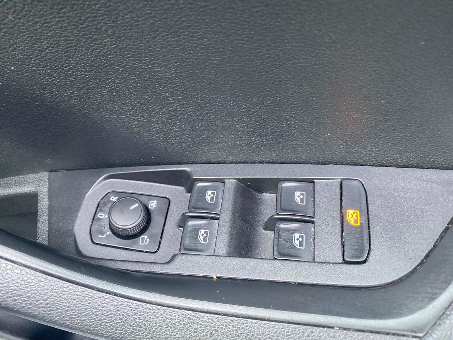 Used Skoda Karoq 2019 for sale - 76461775: Photo 21