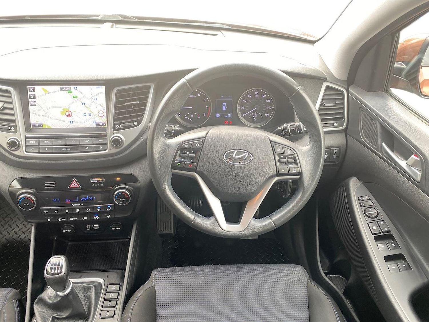 Used Hyundai TUCSON 2017 for sale - 76957512: Photo 10