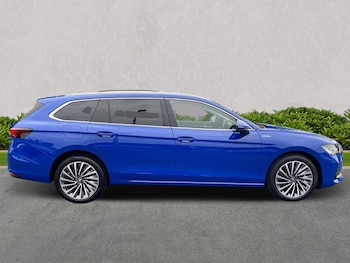 Used Skoda Superb 2025 for sale - 77488450: Photo