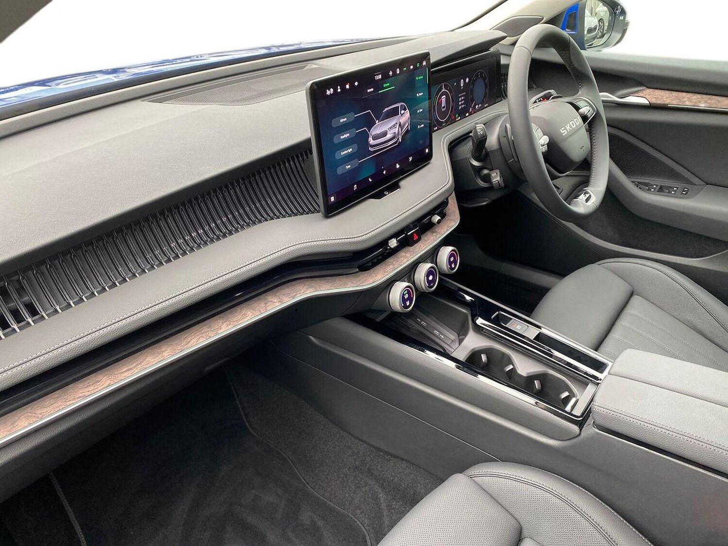 Used Skoda Superb 2025 for sale - 77488450: Photo 8