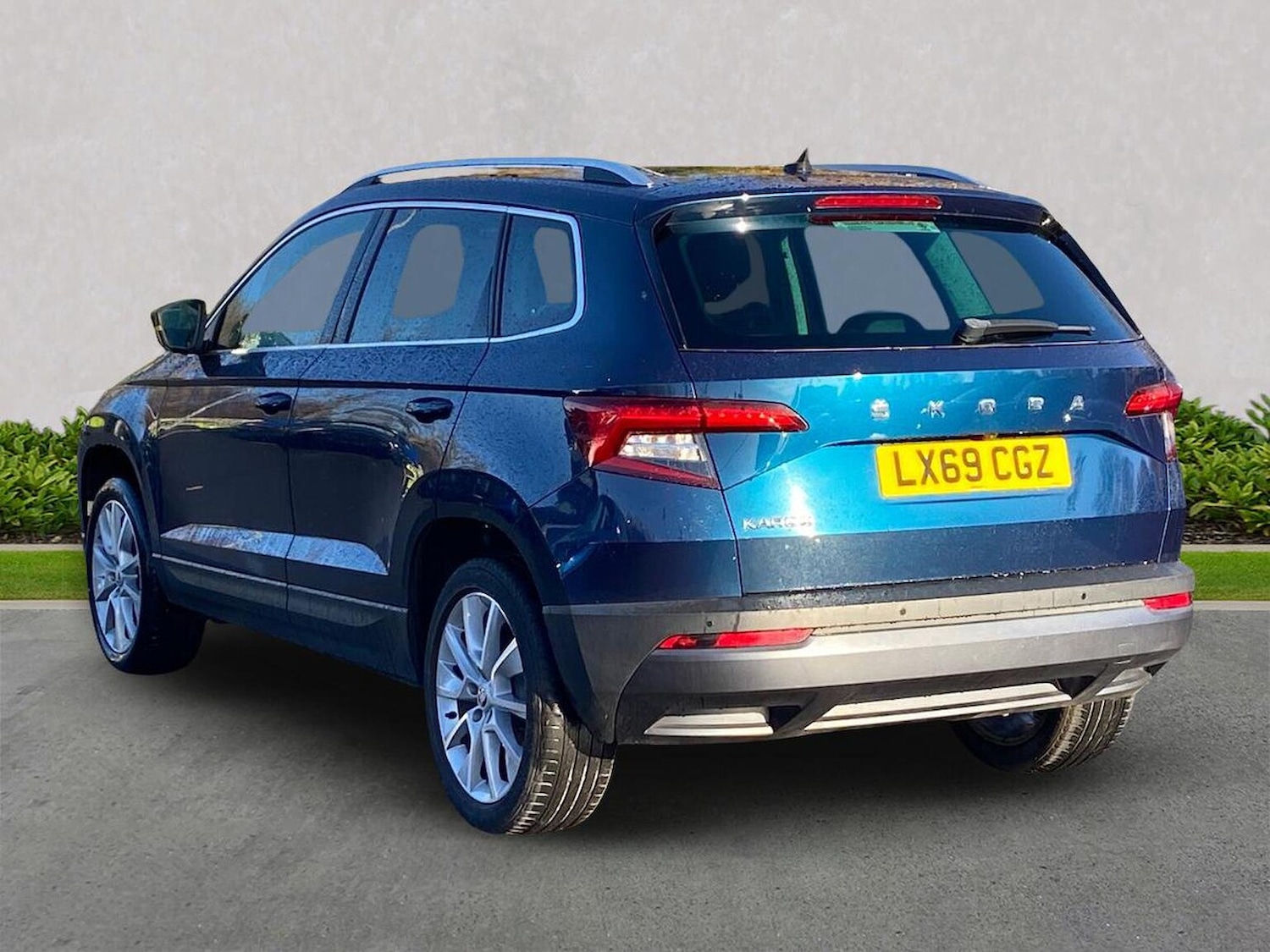 Used Skoda Karoq 2019 for sale - 76794899: Photo 2