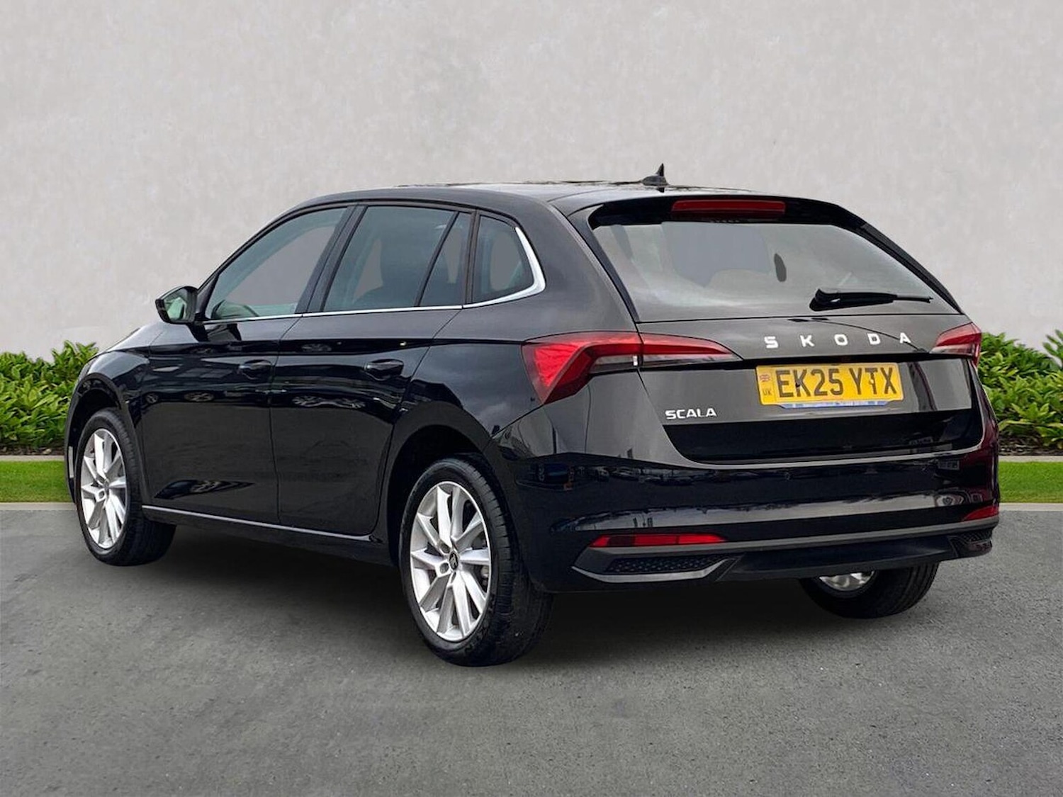 Used Skoda Scala 2025 for sale - 77872129: Photo 2