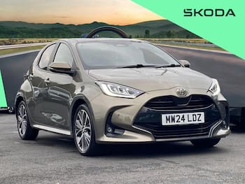 Used Toyota Yaris 2024 for sale - 79683557: Photo