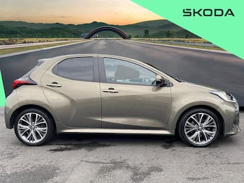 Used Toyota Yaris 2024 for sale - 79683557: Photo