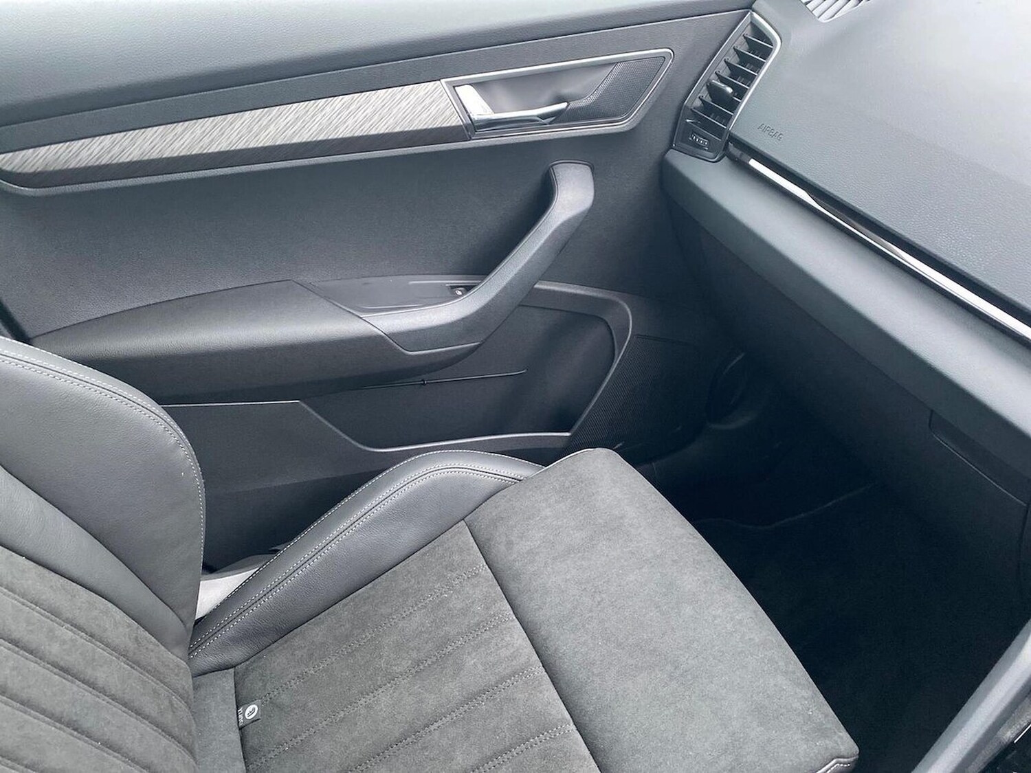 Used Skoda Karoq 2025 for sale - 77001824: Photo 46