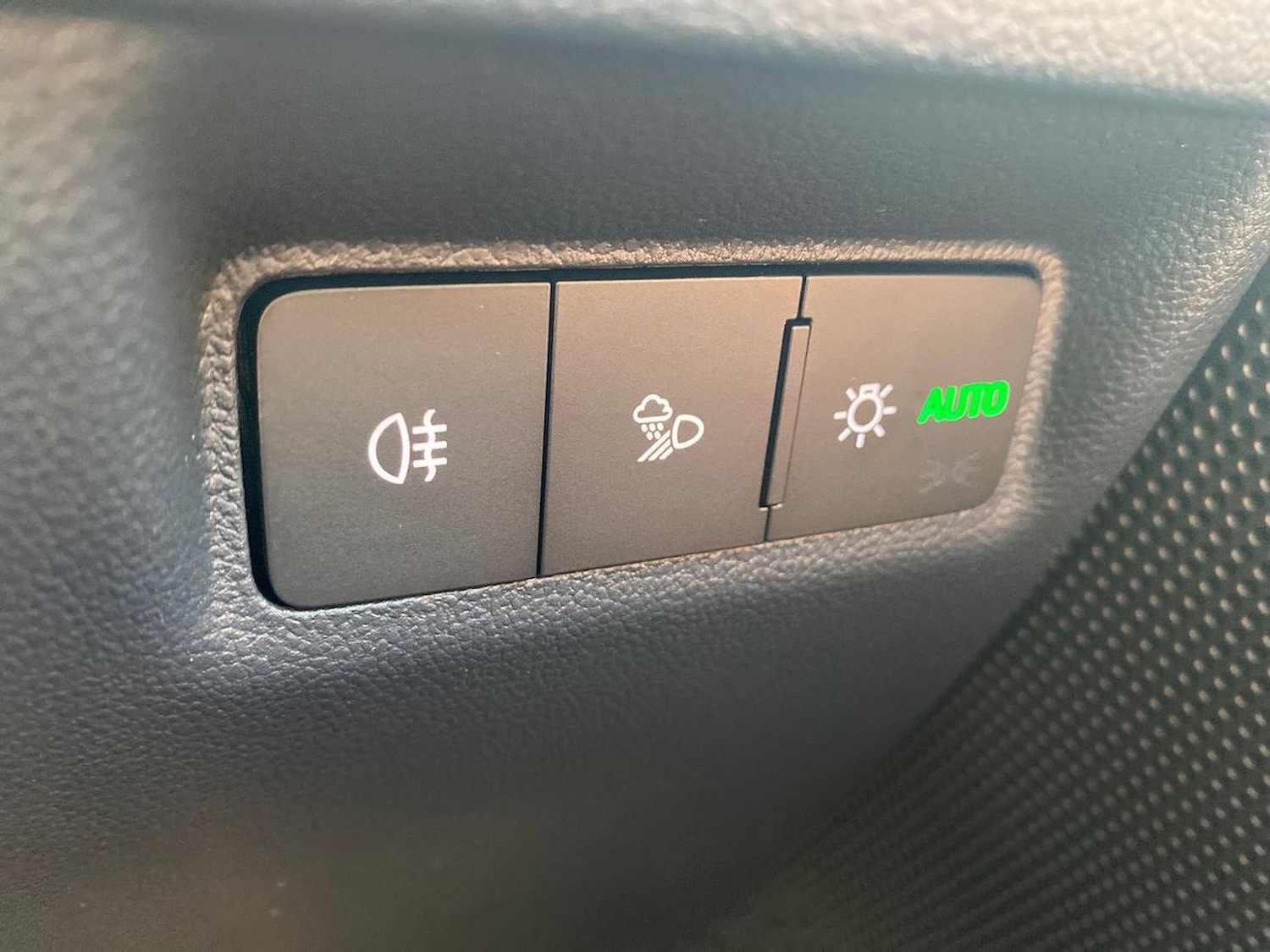 Used Skoda Enyaq 2025 for sale - 76127280: Photo 22