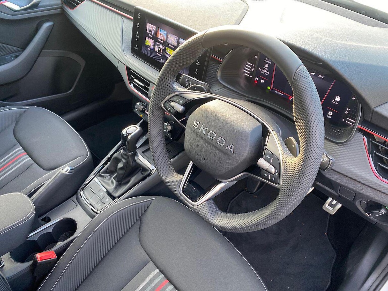 Used Skoda Kamiq 2025 for sale - 76968997: Photo 15