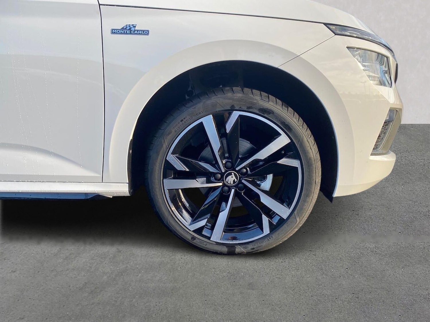 Used Skoda Kamiq 2025 for sale - 76968997: Photo 6