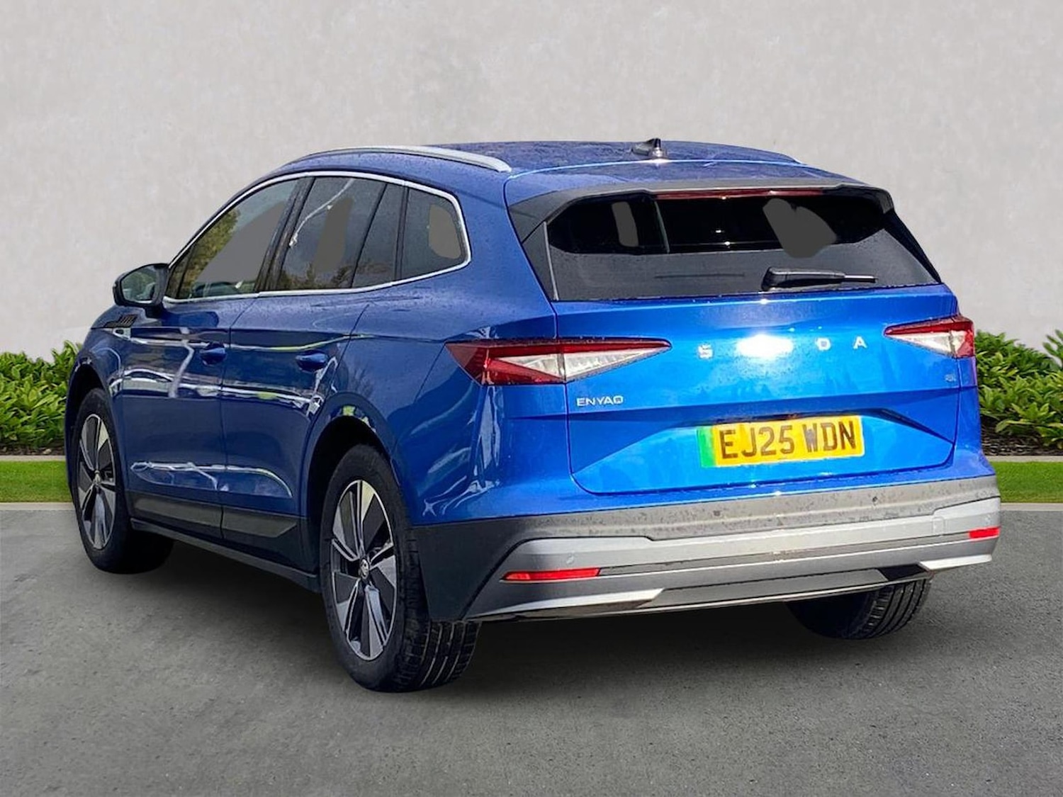 Used Skoda Enyaq 2025 for sale - 76347075: Photo 3