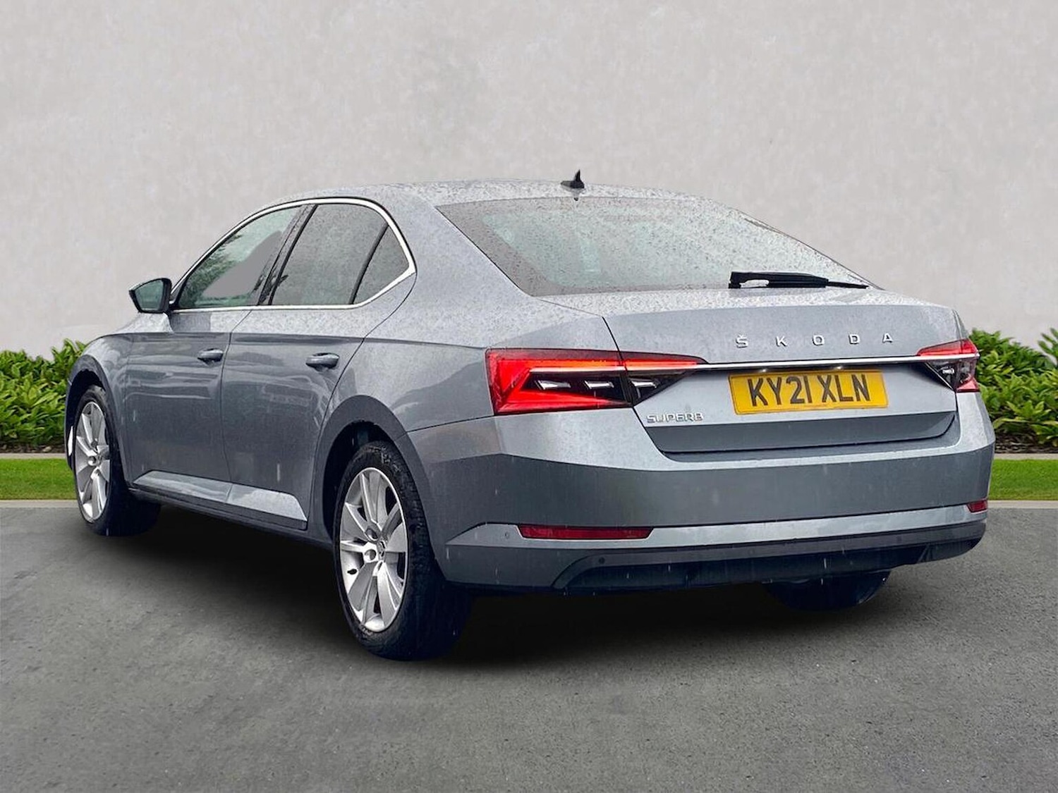 Used Skoda Superb 2021 for sale - 76159501: Photo 2
