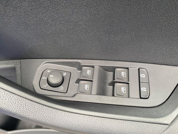 Used Skoda Karoq 2025 for sale - 76237082: Photo 23
