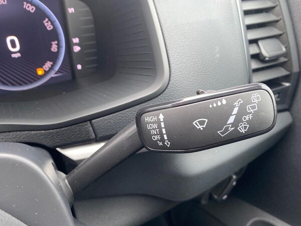 Used Skoda Karoq 2025 for sale - 76237082: Photo 30