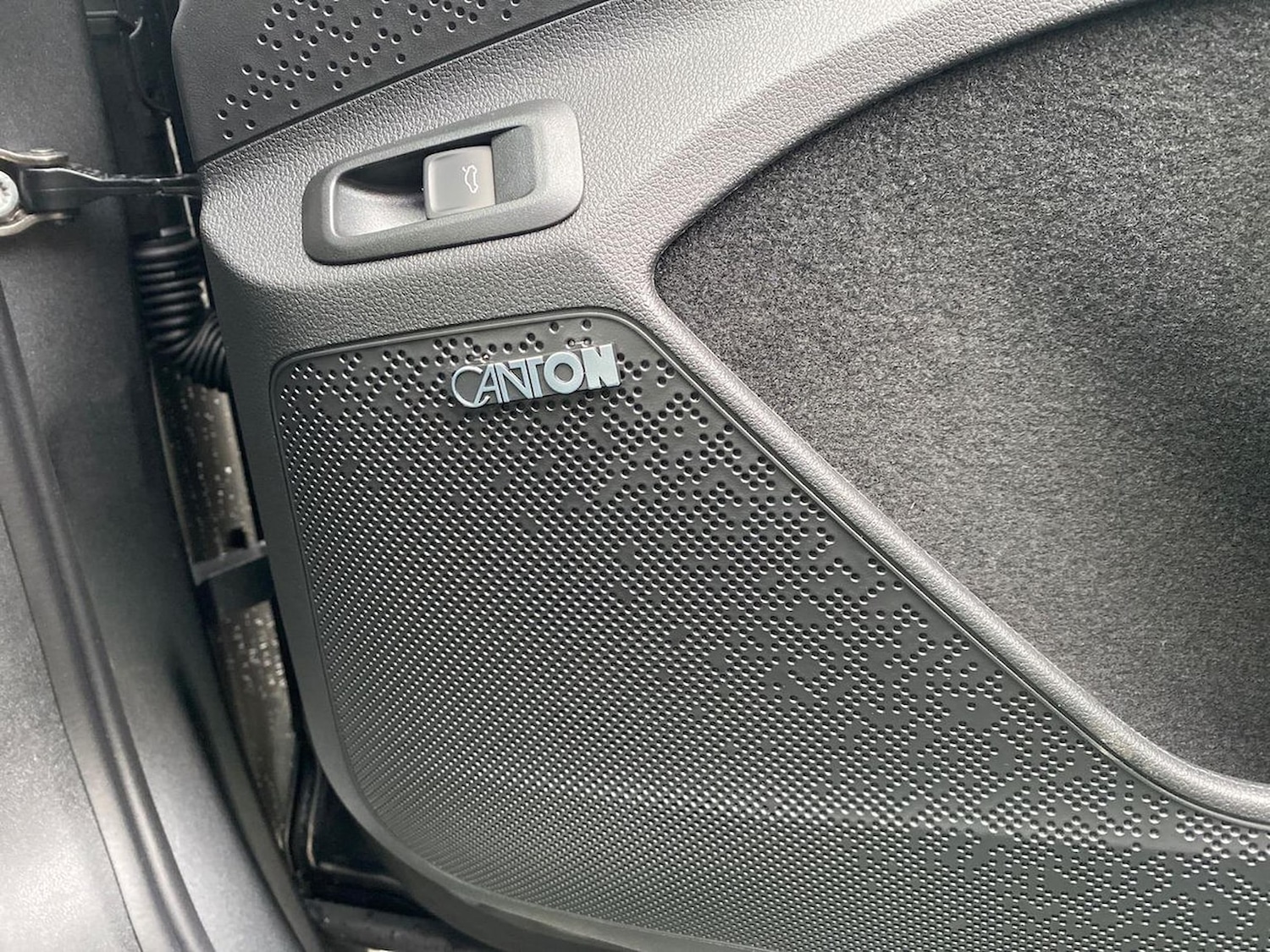 Used Skoda Enyaq 2025 for sale - 76958769: Photo 32